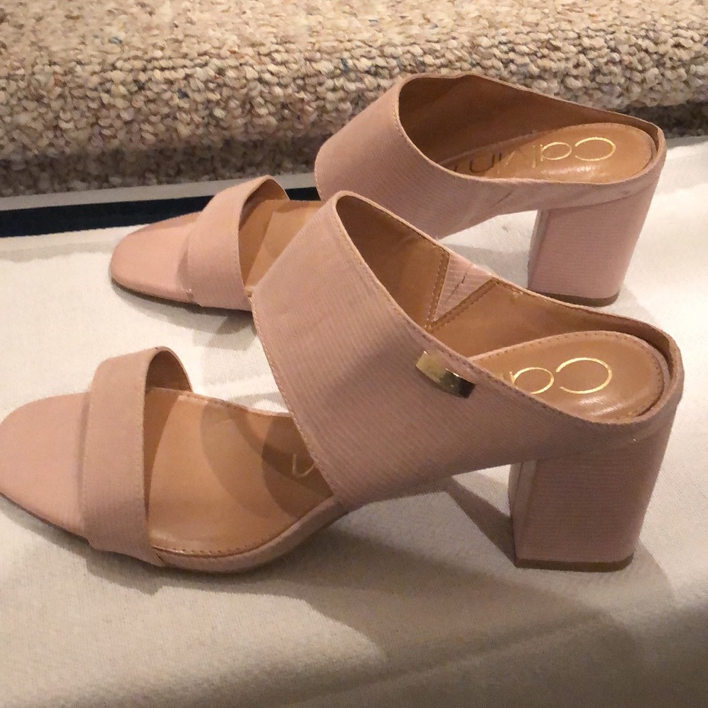 Shoes - Picture 5 of 5